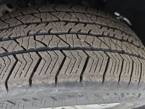 Used 2025 Ford F150 Lariat w/ Equipment Group 501A Mid image 25