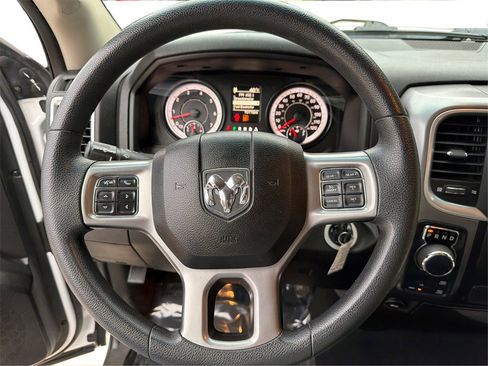 Used 2021 RAM 1500 Classic SLT image 18