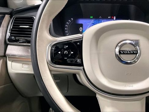 Certified 2023 Volvo XC90 B6 Ultimate w/ Lounge Package AWD/4WD image 21