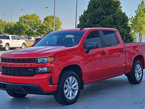 Used 2021 Chevrolet Silverado 1500 Custom w/ LPO, Dark Essentials Package AWD/4WD image 3