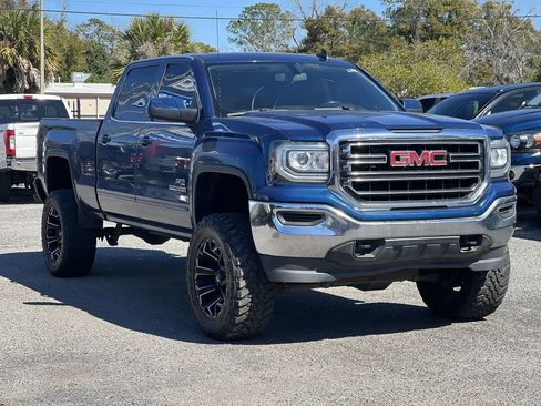 Used 2018 GMC Sierra 1500 SLE image 11