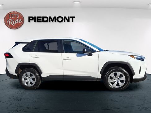Used 2023 Toyota RAV4 LE image 7