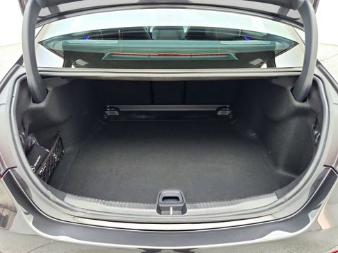 Used 2025 Mercedes-Benz C 300 Sedan image 28