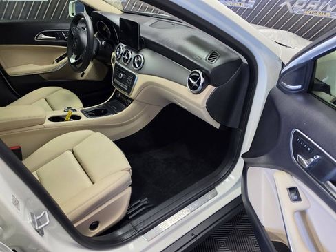 Used 2018 Mercedes-Benz GLA 250 image 31