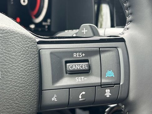 New 2026 Nissan Pathfinder Platinum AWD/4WD image 30