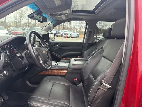 Used 2015 Chevrolet Suburban LTZ image 9