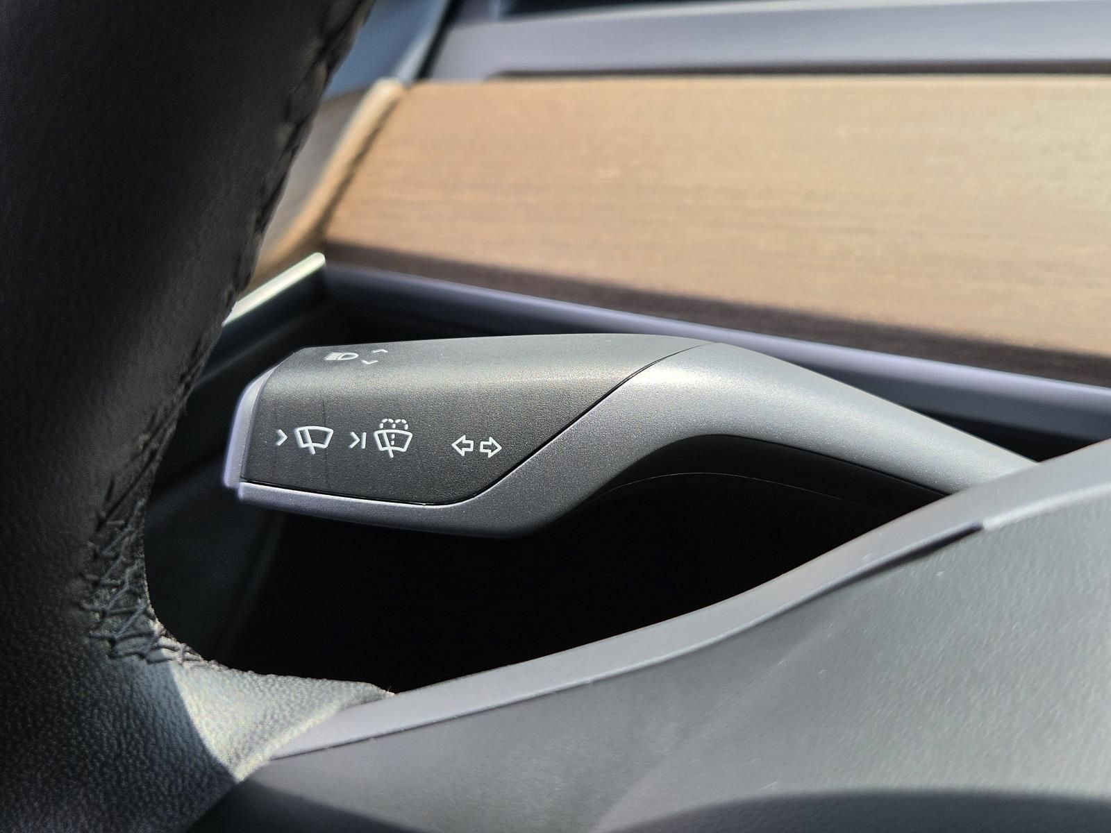 Used 2023 Tesla Model 3 Performance AWD/4WD image 32