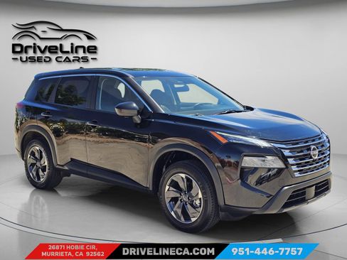 Used 2025 Nissan Rogue SV image 12