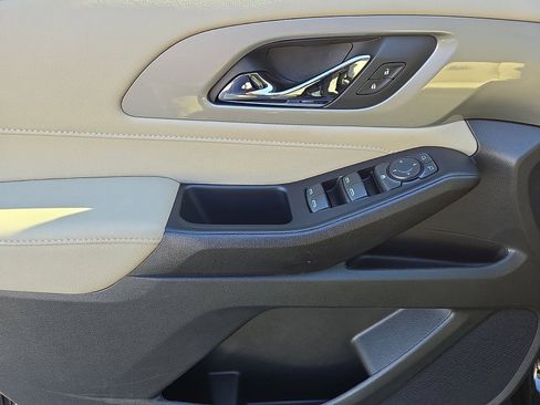 Certified 2023 Chevrolet Traverse LS image 10