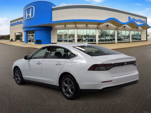 Used 2024 Honda Accord EX image 6