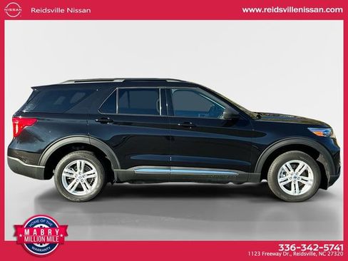 Used 2023 Ford Explorer XLT w/ Equipment Group 202A image 7