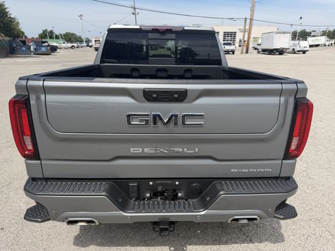 Used 2024 GMC Sierra 1500 Denali Ultimate AWD/4WD image 6