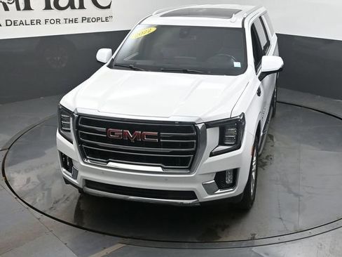 Used 2022 GMC Yukon XL SLT w/ SLT Premium Package image 49