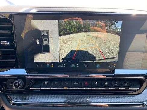 Used 2025 Chevrolet Silverado 2500 ZR2 w/ Technology Package AWD/4WD image 25
