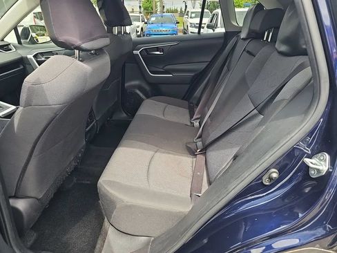 Used 2019 Toyota RAV4 XLE w/ Convenience Package FWD image 17