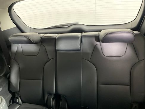 Used 2024 Kia Telluride LX image 30