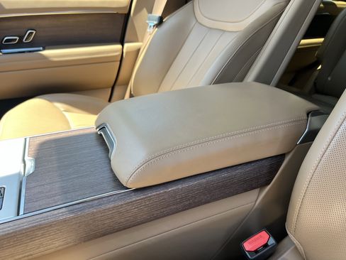 Certified 2025 Land Rover Range Rover Long Wheelbase SE image 27