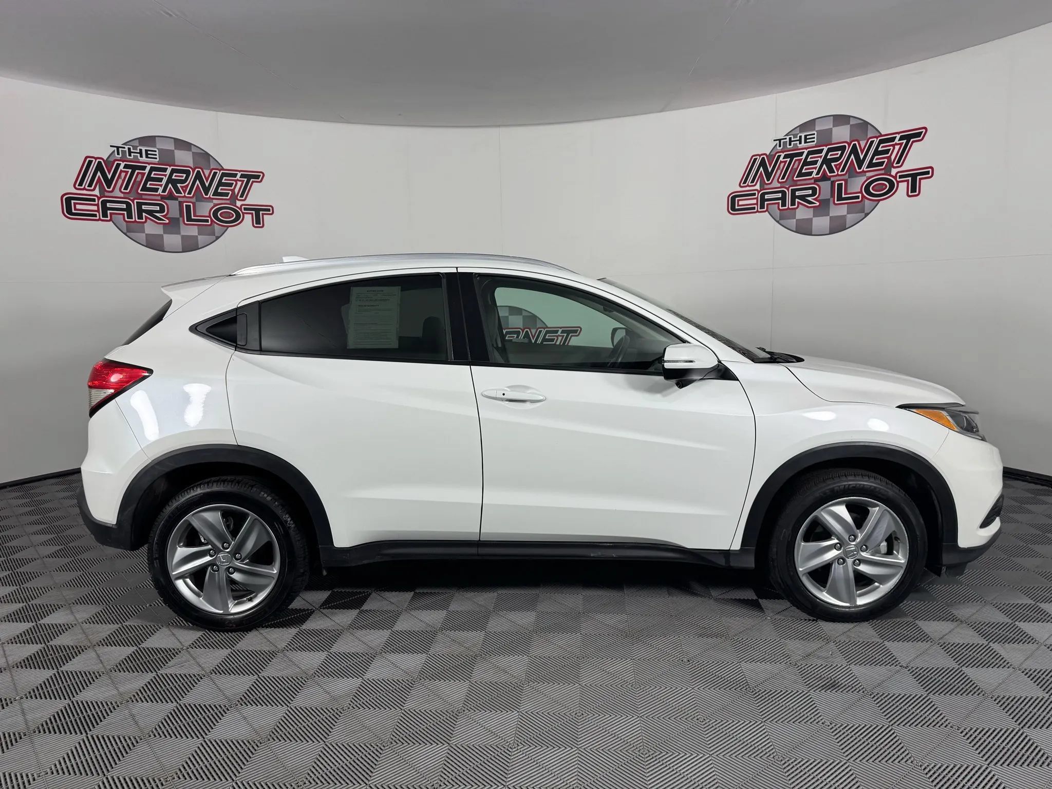 Used 2022 Honda HR-V EX-L image 8