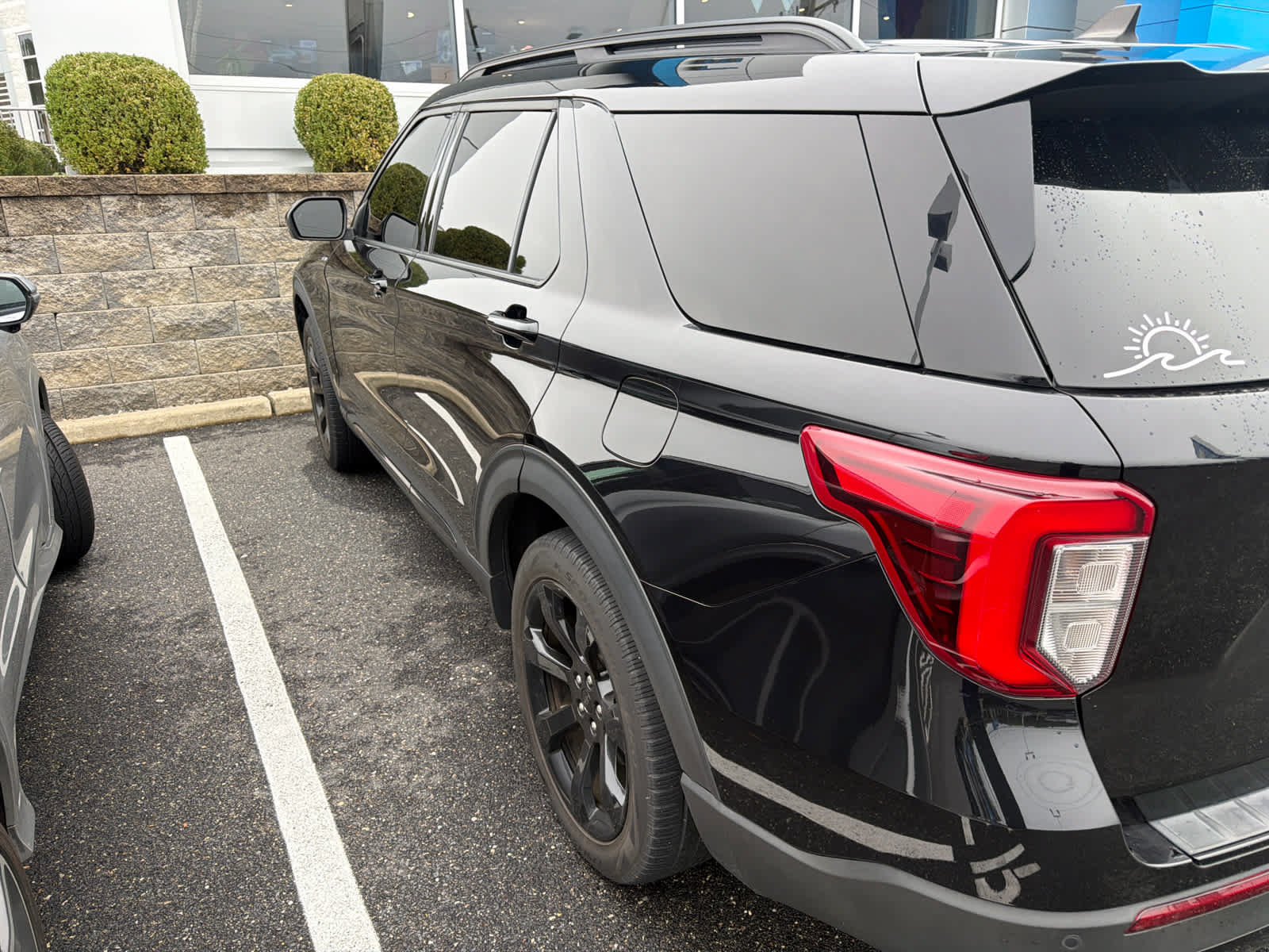 Used 2023 Ford Explorer ST-Line w/ Class IV Trailer Tow Package AWD/4WD image 4