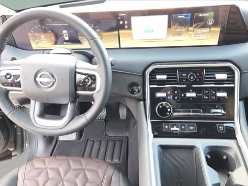 New 2026 Nissan Armada Platinum image 13