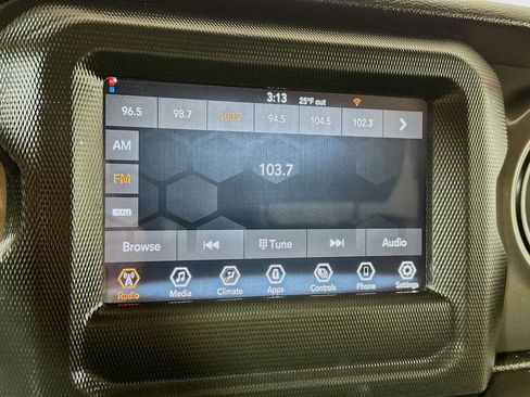 Used 2023 Jeep Wrangler Sport image 14