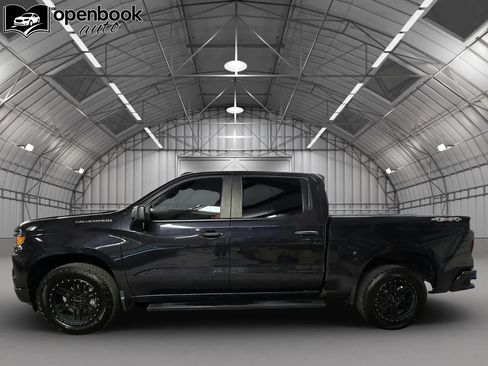 Used 2023 Chevrolet Silverado 1500 Custom AWD/4WD image 8