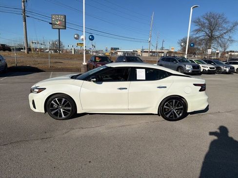 Used 2023 Nissan Maxima SV w/ Floor Mat Group image 4