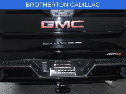 Used 2024 GMC Sierra 2500 AT4 w/ AT4 Premium Plus Package AWD/4WD image 17