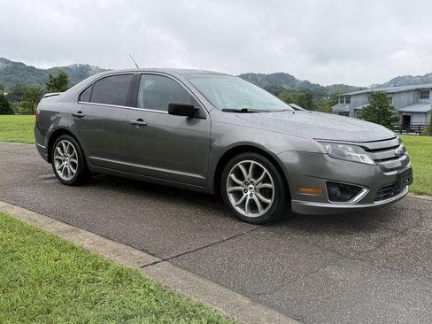 Used 2010 Ford Fusion SE FWD image 17