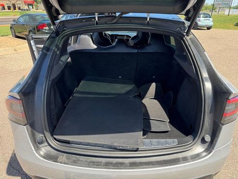 Used 2018 Tesla Model X 100D AWD/4WD image 19