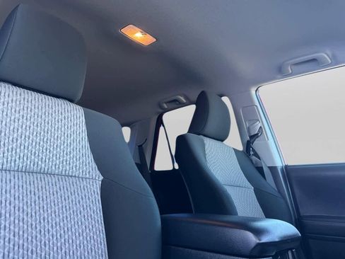 Used 2021 Toyota 4Runner SR5 image 18