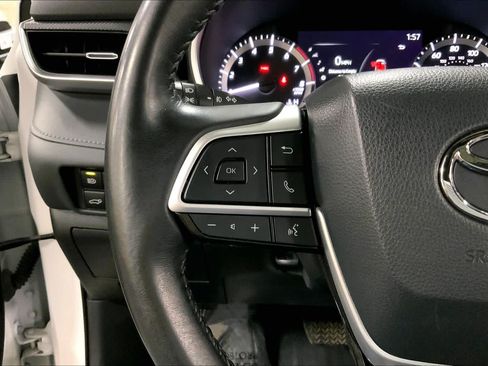 Used 2023 Toyota Highlander XSE AWD/4WD image 24