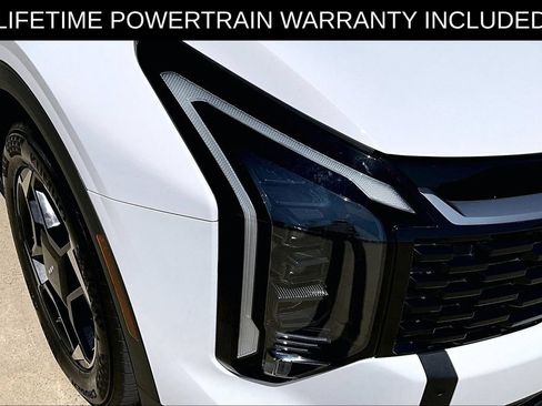 Used 2026 Kia Sportage EX FWD image 35