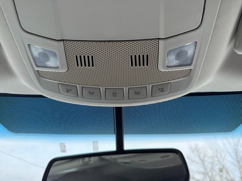 Used 2017 Ford Edge SEL image 41