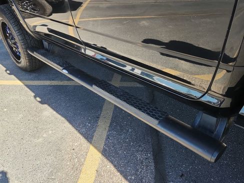 Used 2018 RAM 2500 Laramie w/ Sport Appearance Group image 12