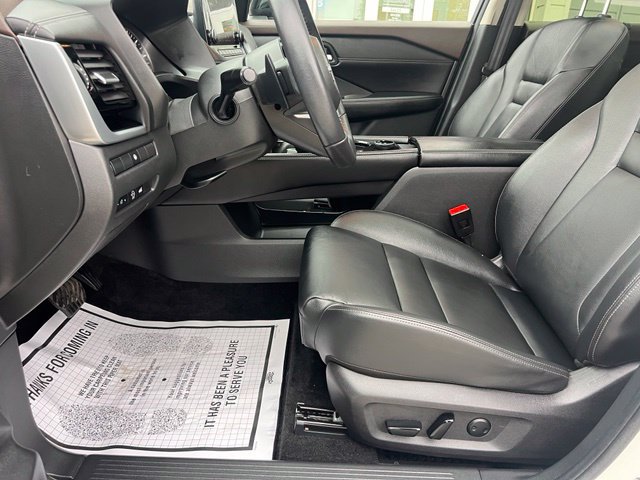 Used 2023 Nissan Rogue SL w/ SL Premium Package AWD/4WD image 26