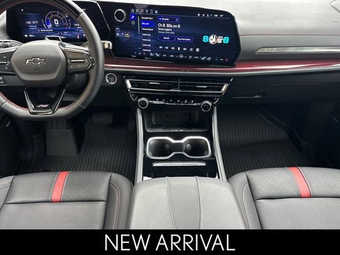 Used 2024 Chevrolet Traverse RS w/ LPO, Floor Liner Package image 15