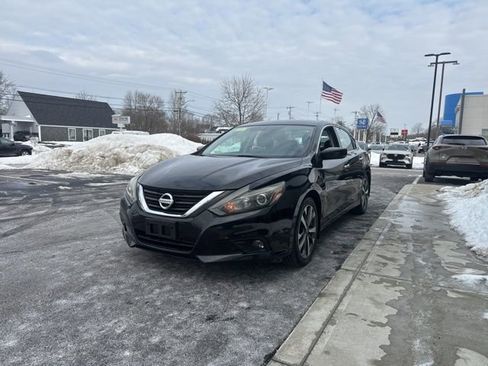 Used 2016 Nissan Altima 3.5 SR image 4
