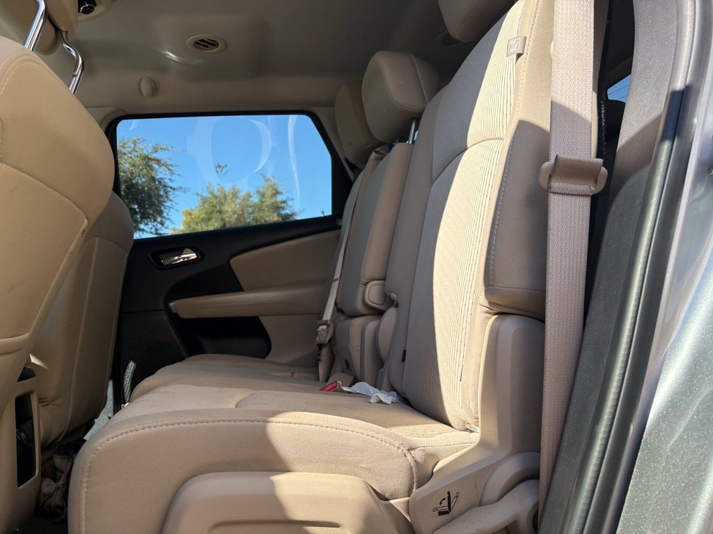 Used 2016 Dodge Journey SE w/ Flexible Seating Group FWD image 10