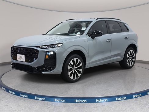 New 2026 Audi Q3 quattro 2.0T image 1