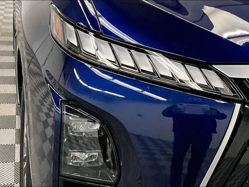 Used 2025 INFINITI QX80 Sensory image 36