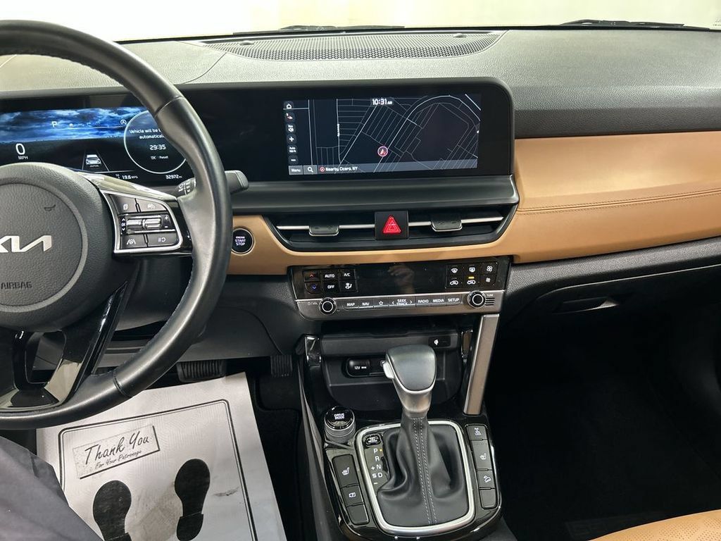 Used 2024 Kia Seltos EX AWD/4WD image 19