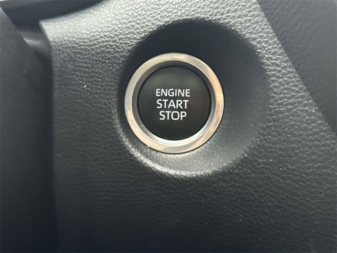 Certified 2023 Toyota Corolla Cross XLE image 20