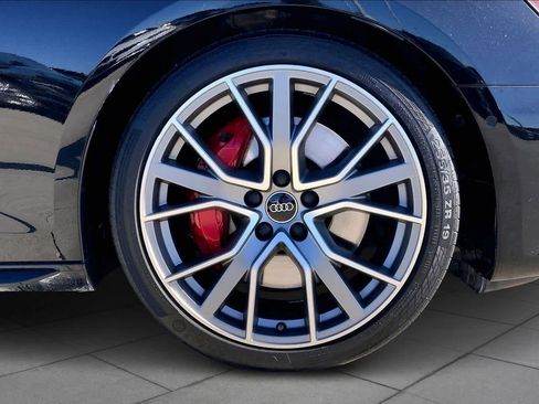 Used 2023 Audi S4 Prestige image 11