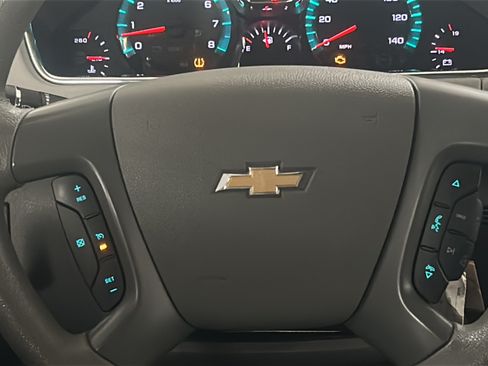 Used 2015 Chevrolet Traverse LS FWD image 22
