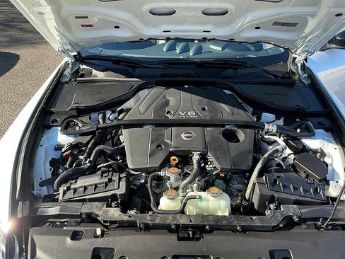 Certified 2024 Nissan Z Performance w/ Floor Mat Package image 11