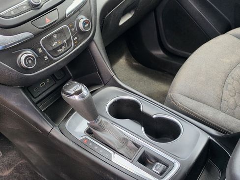 Used 2020 Chevrolet Equinox LT FWD image 19