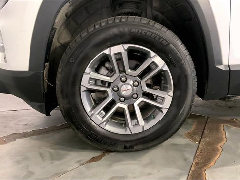 Used 2025 GMC Terrain Elevation AWD/4WD image 9