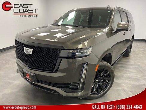 Used 2021 Cadillac Escalade ESV Sport Platinum w/ LPO, ONYX Package image 1