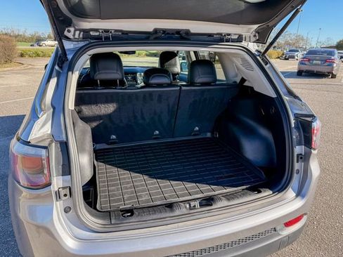 Used 2020 Jeep Compass Limited image 6